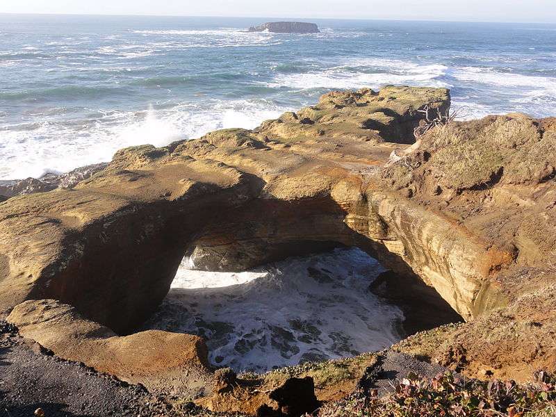 the devil's punchbowl