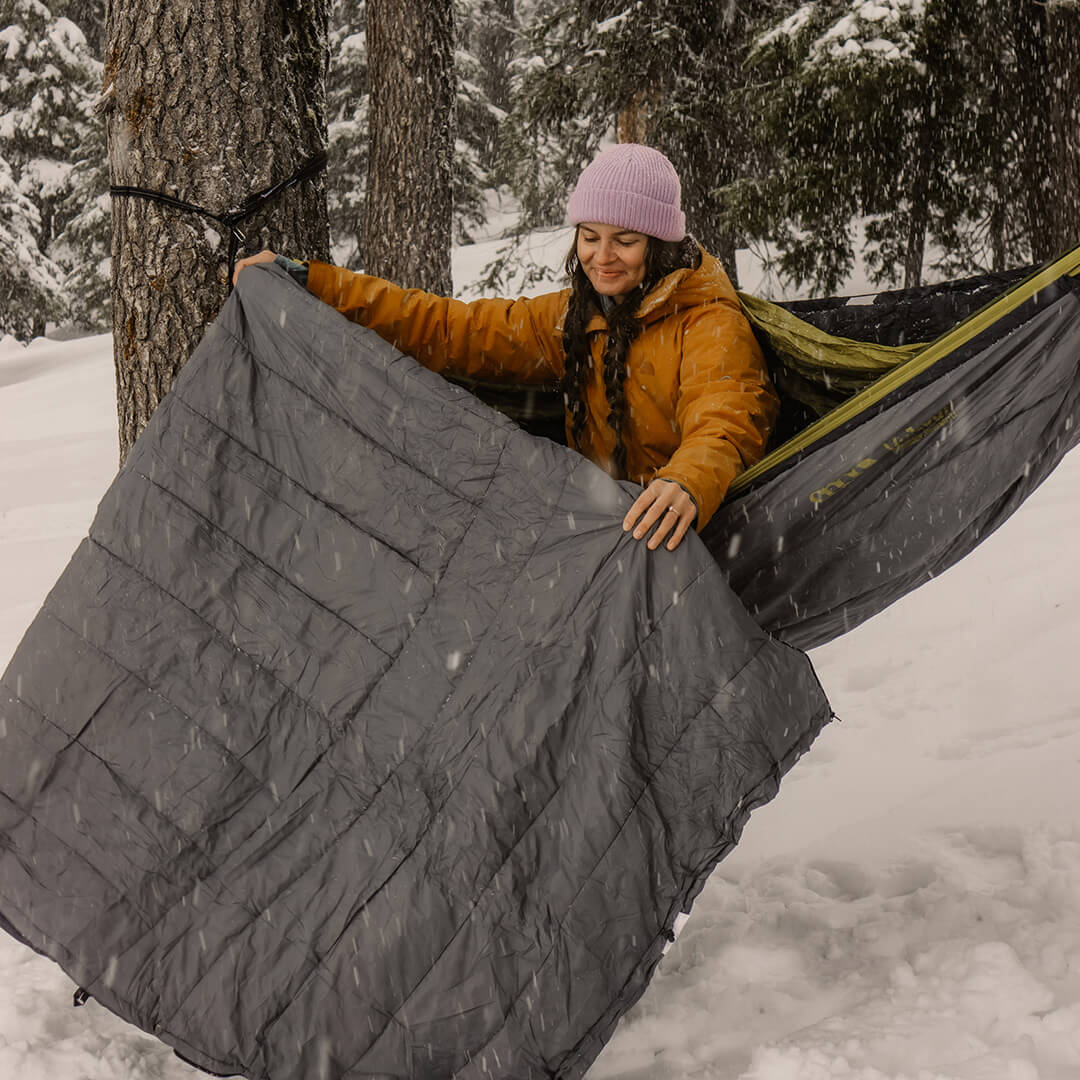 Primaloft blanket camping sale